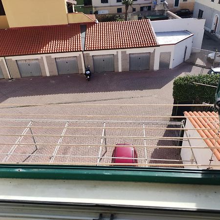 Il Grazioso Appartamento Di Chiara Con Posto Auto Privato Livorno Exteriör bild